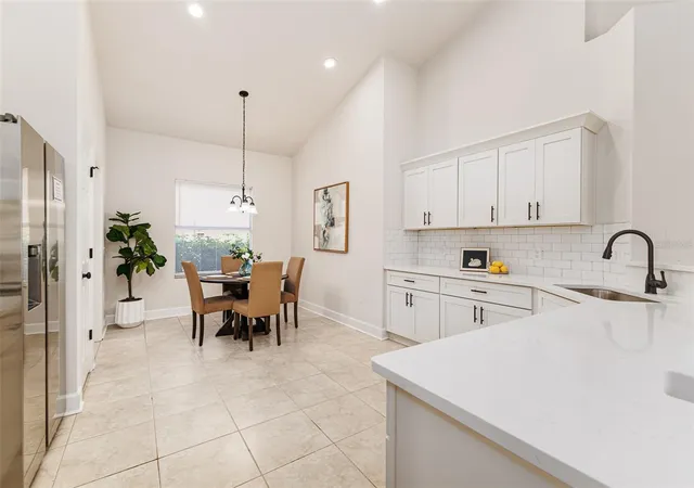 Photo 2 of Single family home for sale at 1705 Altavista Cir, Lakeland, FL 33810 | MLS# L4964288 | Listing updated on 2026-10-29