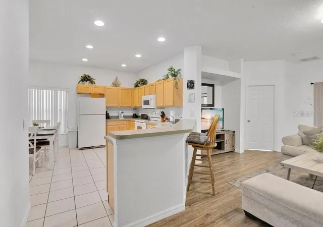 Photo 4 of Single family home for sale at 16613 Caribbean Breeze Way, Clermont, FL 34714 | MLS# O6433591 | Listing updated on 2026-09-23