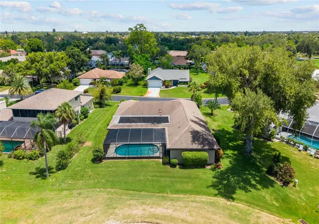 Photo 3 of Single family home for sale at 1903 Pebble Beach Ct, Venice, FL 34293 | MLS# A4702991 | Listing updated on 2026-10-22