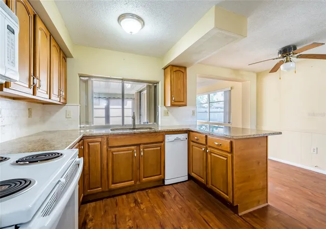 4th image of 3246 Brookfield Dr, Holiday, FL 34691 | MLS# W7888607