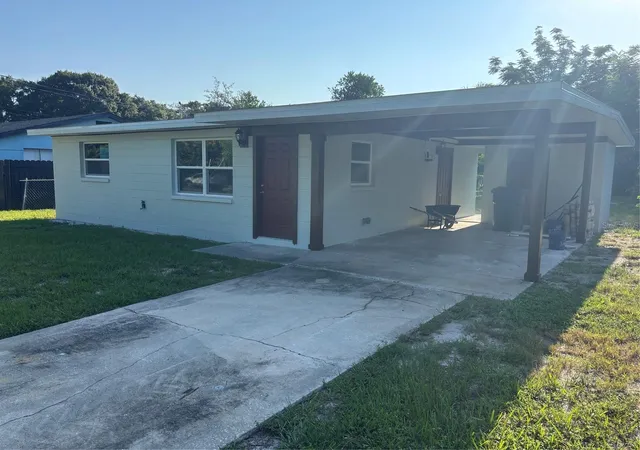 Photo 2 of Single family home for sale at 1248 31st Street Nw, Winter Haven, FL 33881 | MLS# O6433607 | Listing updated on 2026-09-14