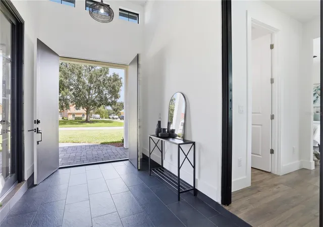 Photo 3 of Single family home for sale at 16930 Winter Rd, Montverde, FL 34756 | MLS# O6433608 | Listing updated on 2026-10-06