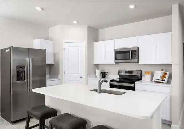 2nd image of 8890 Wildflower Field Ln, Wildwood, FL 34785 | MLS# W7888609
