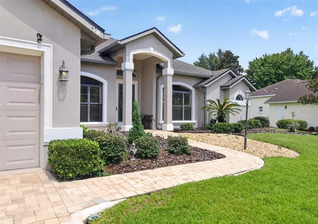Photo 2 of Single family home for sale at 6535 Sw 51st Terrace, Ocala, FL 34474 | MLS# OM730419 | Listing updated on 2026-09-23
