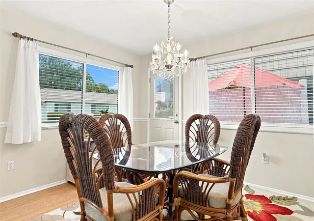 5th image of 2407 Riverbluff Pkwy #V-226, Sarasota, FL 34231 | MLS# A4702996