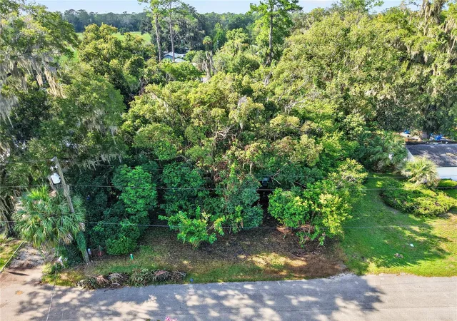 Photo 3 of Sale Pending at 445 NW 32nd Avenue, Gainesville, FL 32609 | MLS# GC542746 | Listing updated on 2026-09-12