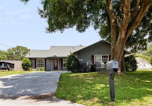 1st image of 506 Mandy St, Auburndale, FL 33823 | MLS# L4964291