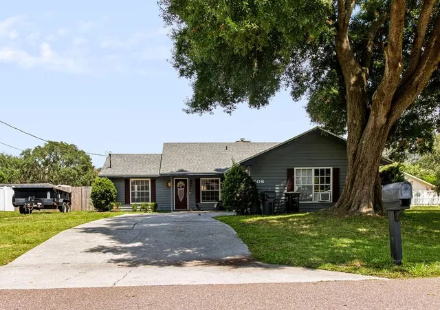 3rd image of 506 Mandy St, Auburndale, FL 33823 | MLS# L4964291