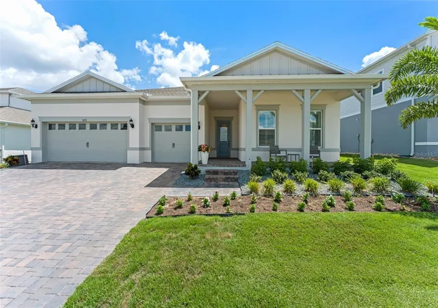 Photo 1 of Single family home for sale at 3292 Windbeam Ct, Winter Garden, FL 34787 | MLS# O6433620 | Listing updated on 2026-09-25