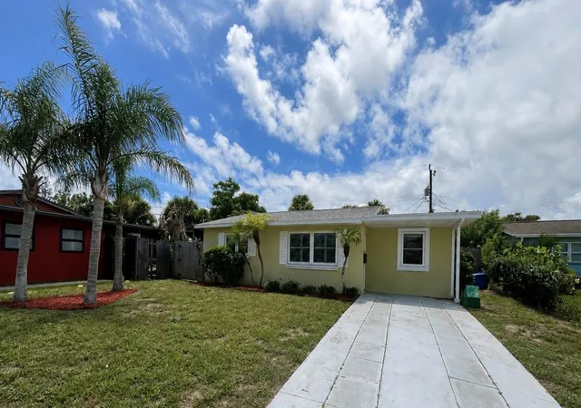Photo 1 of Single family home for sale at 46 Seaside Dr, Ormond Beach, FL 32176 | MLS# FC320688 | Listing updated on 2026-09-30