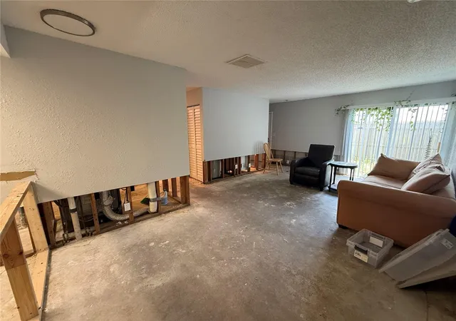 Photo 4 of Condo for sale at 8649 Lake Isle Dr #182, Temple Terrace, FL 33637 | MLS# TB8538943 | Listing updated on 2026-09-07
