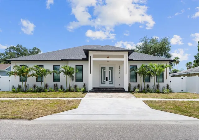 1st image of 2914 W Walnut St, Tampa, FL 33607 | MLS# TB8538946