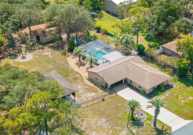 4th image of 11238 Kodiak Wren Rd, Weeki Wachee, FL 34614 | MLS# W7888612