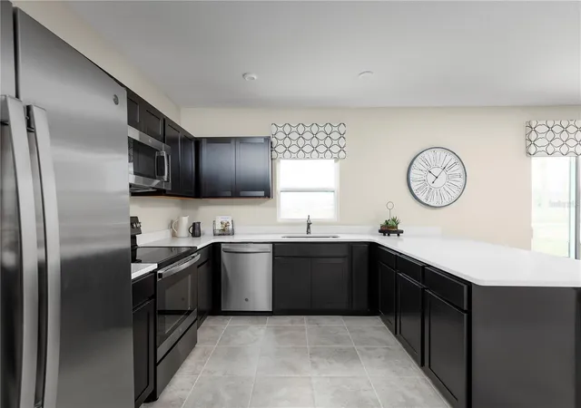 3rd image of 8896 Wildflower Field Ln, Wildwood, FL 34785 | MLS# W7888613