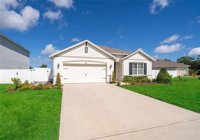 Photo 1 of Single family home for sale at 3608 Scarlet Oak Dr, Saint Cloud, FL 34772 | MLS# S5155643 | Listing updated on 2026-09-12
