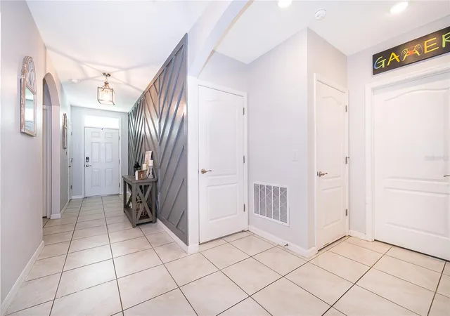 Photo 4 of Single family home for sale at 3608 Scarlet Oak Dr, Saint Cloud, FL 34772 | MLS# S5155643 | Listing updated on 2026-09-12