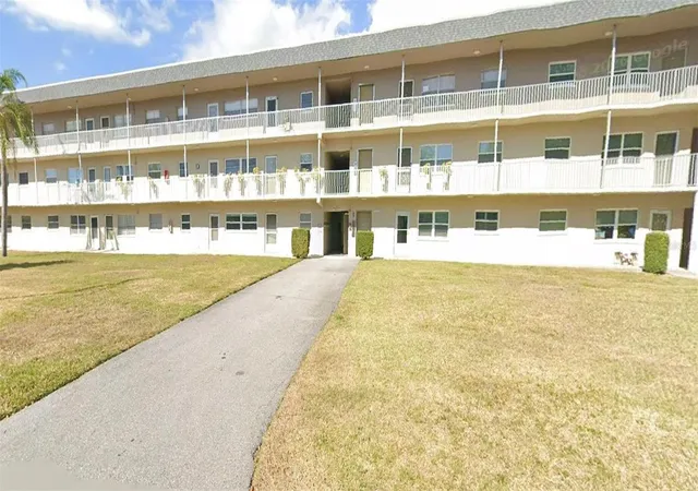 Condo for sale at 5725 12th Avenue N #304D, Saint Petersburg, FL 33710 | MLS# O6433645