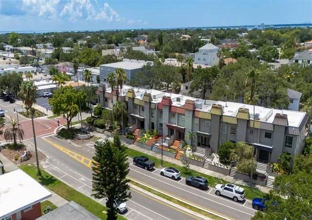 Townhouse for sale at 164 E Davis Blvd, TAMPA, FL 33606 | MLS# TB8538962