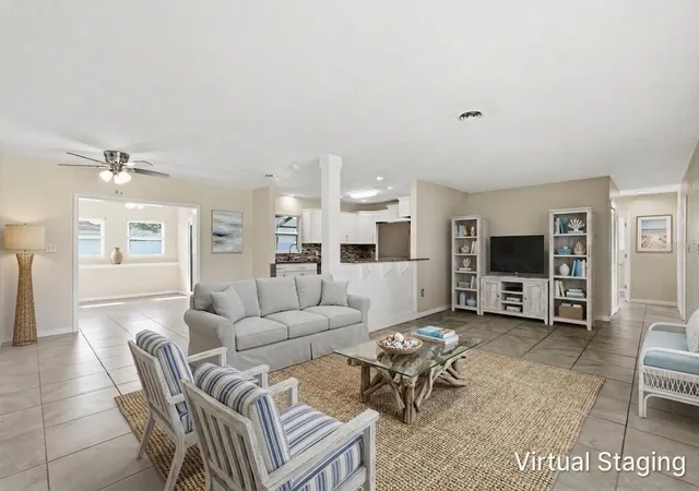 Photo 3 of Single family home for sale at 1015 Fundy Rd, Venice, FL 34293 | MLS# N6145368 | Listing updated on 2026-09-02