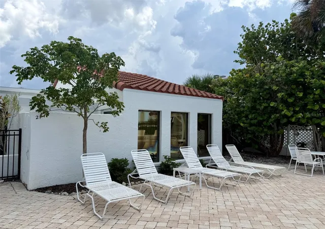Photo 2 of Condo for sale at 1585 Tarpon Ctr Dr #21, Venice, FL 34285 | MLS# N6145369 | Listing updated on 2026-09-01