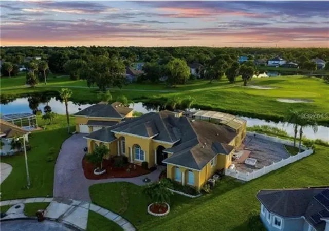 3rd image of 2120 Bunker View Ct, Kissimmee, FL 34746 | MLS# O6433662