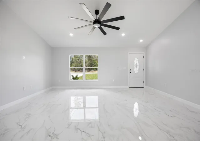4th image of 11384 Sw 177Th Ct, Dunnellon, FL 34432 | MLS# OM730437