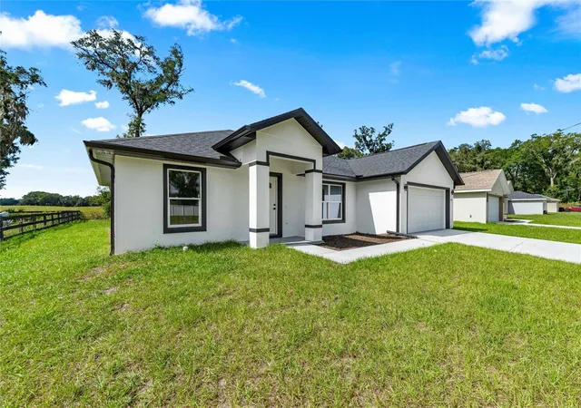 Photo 3 of Single family home for sale at 11384 SW 177th Court, Dunnellon, FL 34432 | MLS# OM730437 | Listing updated on 2026-10-28