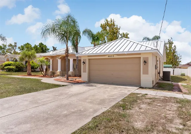Photo 2 of Single family home for sale at 4653 Mariner Blvd, Spring Hill, FL 34609 | MLS# O6433677 | Listing updated on 2026-09-11