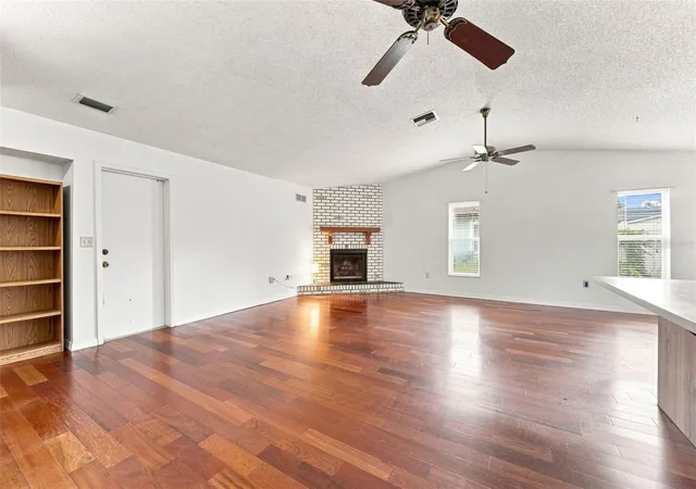 Photo 3 of Sale Pending at 2202 Citrus Hl Ln, Palm Harbor, FL 34683 | MLS# TB8538998 | Listing updated on 2026-10-07