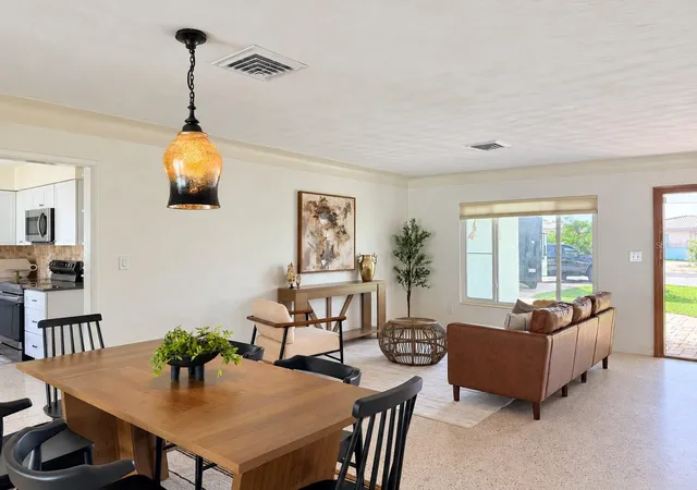 Photo 3 of Single family home for sale at 1424 Corey Wy S, South Pasadena, FL 33707 | MLS# TB8538999 | Listing updated on 2026-10-25