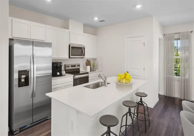 Photo 3 of Townhouse for sale at 16534 Barbours Crk Way, Winter Garden, FL 34787 | MLS# O6433686 | Listing updated on 2026-08-27