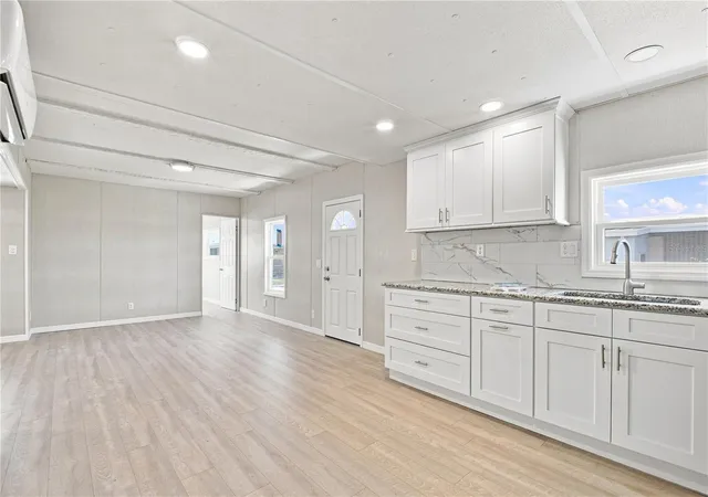 Photo 3 of Manufactured home for sale at 10929 Tioga Dr, Port Richey, FL 34668 | MLS# TB8539005 | Listing updated on 2026-08-31