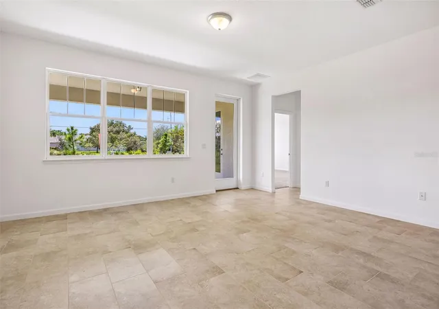 Photo 3 of Single family home for sale at 3780 Watercliff Cir, Grand Island, FL 32735 | MLS# O6433693 | Listing updated on 2026-10-09