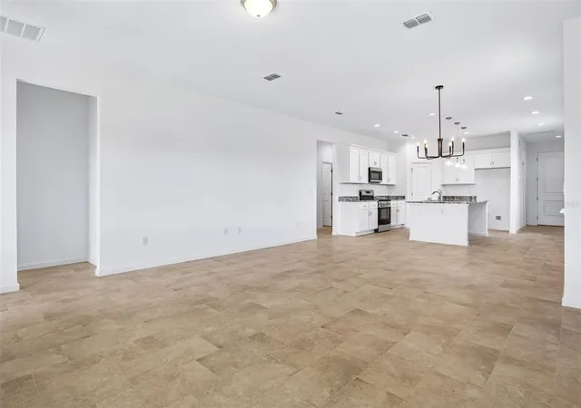 Photo 4 of Single family home for sale at 3780 Watercliff Cir, Grand Island, FL 32735 | MLS# O6433693 | Listing updated on 2026-10-09