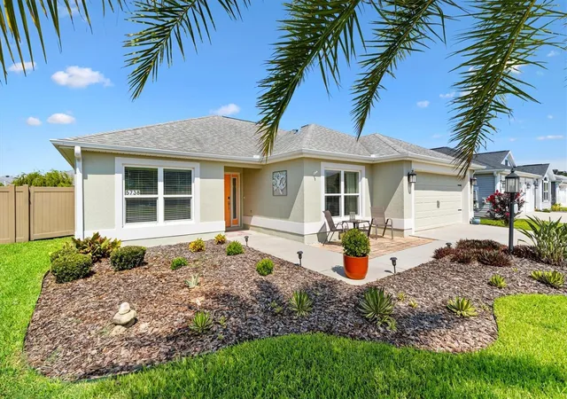 Single family home for sale at 5738 Carley Loop, THE VILLAGES, FL 32163 | MLS# G5116474