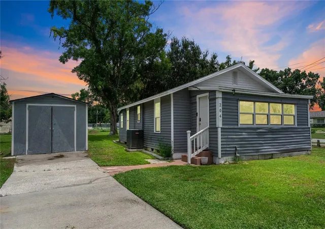 1st image of 204 Pine Ave, Polk City, FL 33868 | MLS# O6433695
