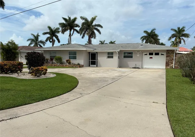 Photo 1 of Single family home for sale at 5240 Seminole Ct, Cape Coral, FL 33904 | MLS# C7529590 | Listing updated on 2026-08-15