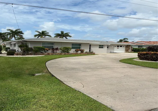 Photo 2 of Single family home for sale at 5240 Seminole Ct, Cape Coral, FL 33904 | MLS# C7529590 | Listing updated on 2026-08-15