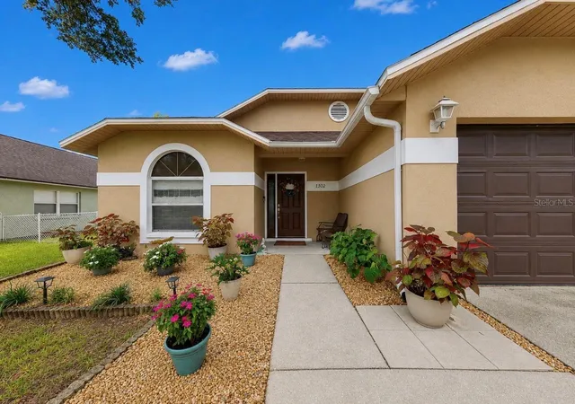 Photo 1 of Sale Pending at 1302 Brahma Dr, Valrico, FL 33594 | MLS# TB8539021 | Listing updated on 2026-10-01