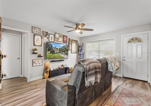Photo 3 of Single family home for sale at 418 NE 3rd Street, Trenton, FL 32693 | MLS# GC542756 | Listing updated on 2026-10-02