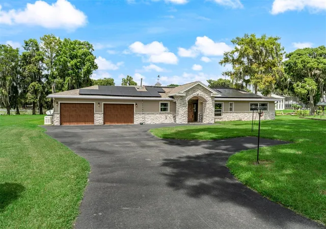 2nd image of 1002 Loves Point Dr, Leesburg, FL 34748 | MLS# O6433733
