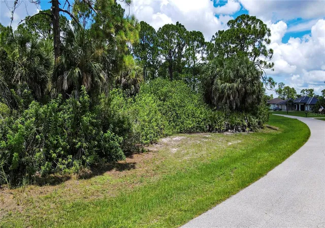 Photo 4 of Land for sale at 124 Coca Ln, Rotonda West, FL 33947 | MLS# A4703028 | Listing updated on 2026-08-15