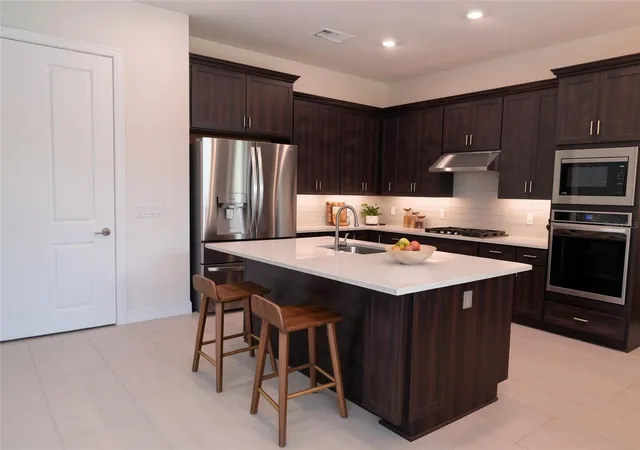 5th image of 8087 Fenton Street, Orlando, FL 32836 | MLS# O6433737