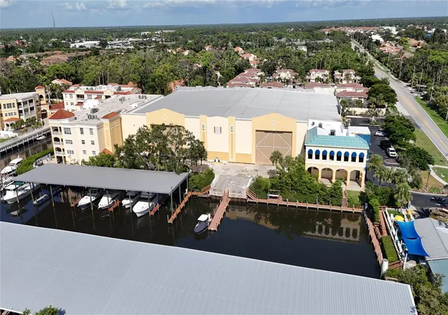 3rd image of 480 Blackburn Point Rd #6, Osprey, FL 34229 | MLS# A4703031