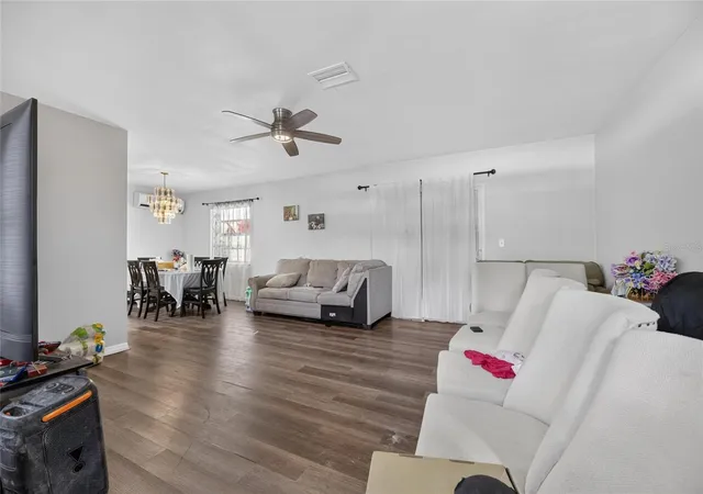 2nd image of 202 9th St Ne, Ruskin, FL 33570 | MLS# TB8539056