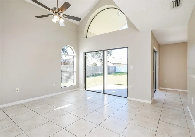 Photo 3 of Single family home for sale at 11943 Blackheath Cir, Orlando, FL 32837 | MLS# C7529597 | Listing updated on 2026-10-01