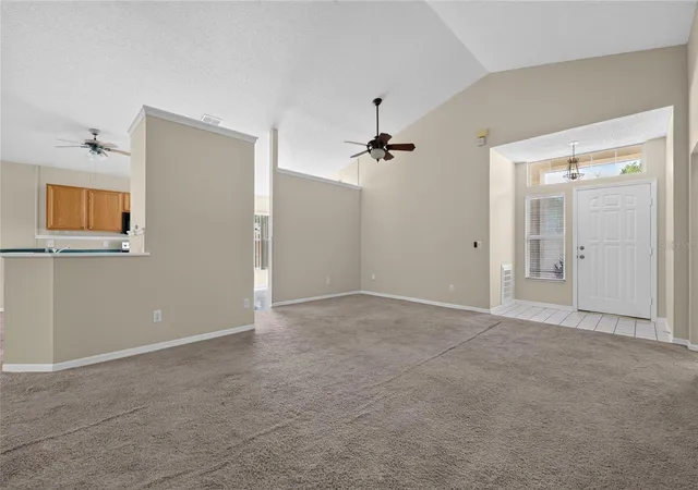 4th image of 13617 Emeraldview Dr, Orlando, FL 32828 | MLS# O6433744