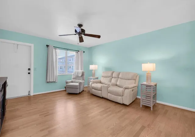 4th image of 1900 59th Avenue N #212, Saint Petersburg, FL 33714 | MLS# W7888622