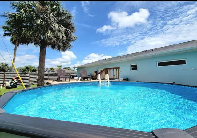Photo 3 of Single family home for sale at 562 Flamingo Rd, Venice, FL 34293 | MLS# C7529609 | Listing updated on 2026-09-29