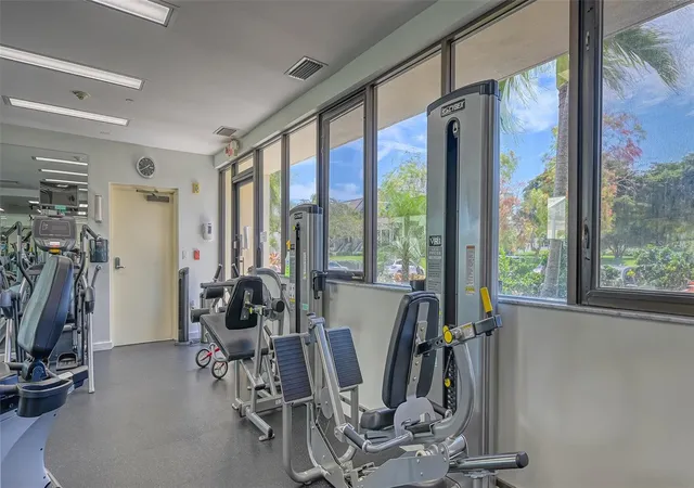 Photo 86 of Townhouse for sale at 1916 Harbourside Dr #804, LONGBOAT KEY, FL 34228 | MLS# A4703045 | Listing updated on 2026-10-12